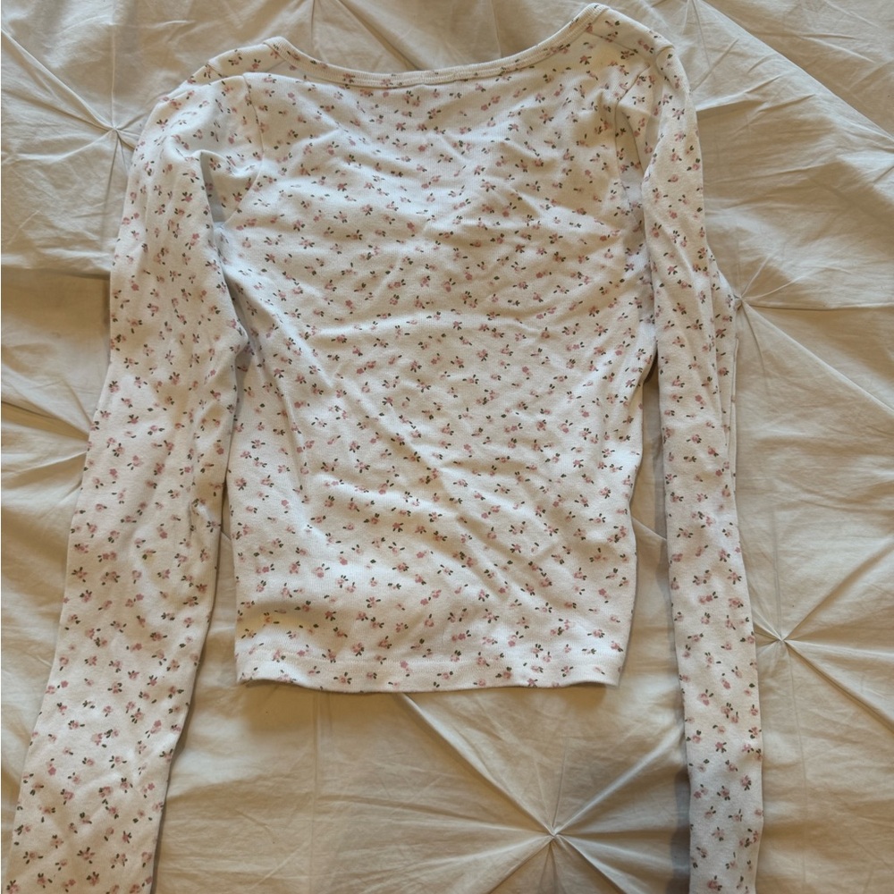Brandy Melville White Floral Long Sleeve Top - Picture 2 of 2